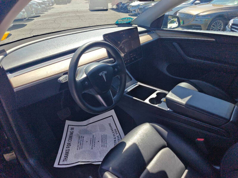 2024 Tesla Model Y Long Range