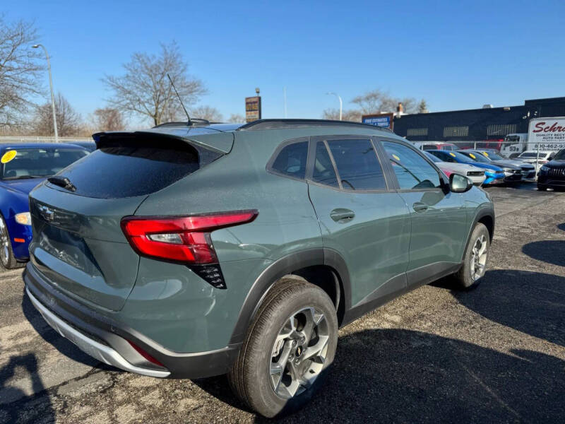 2025 Chevrolet Trax LT