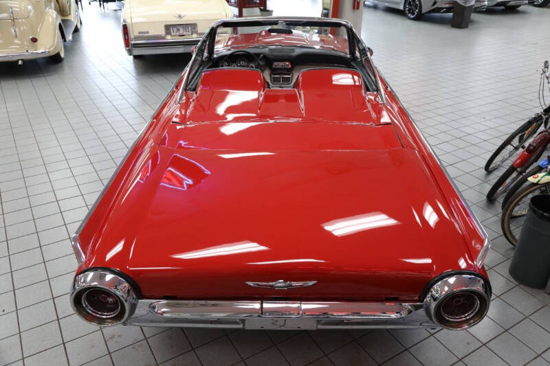 1961 Ford Thunderbird
