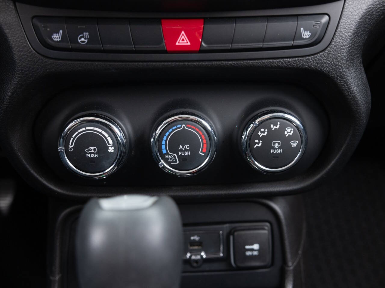 Used Car 2016 Jeep Renegade  Latitude 4x4 4dr Suv For Sale Under $10,000 In Coal City, Illinois