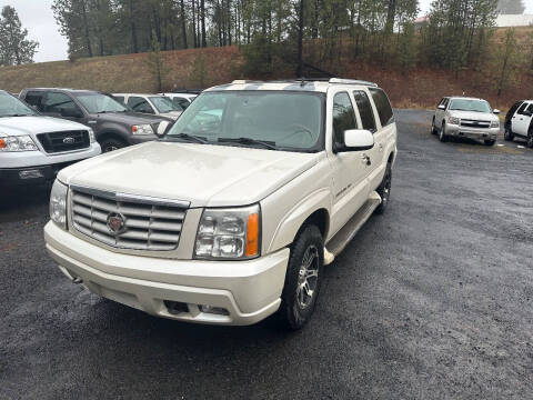 2006 Cadillac Escalade ESV for sale at CARLSON'S USED CARS in Troy ID