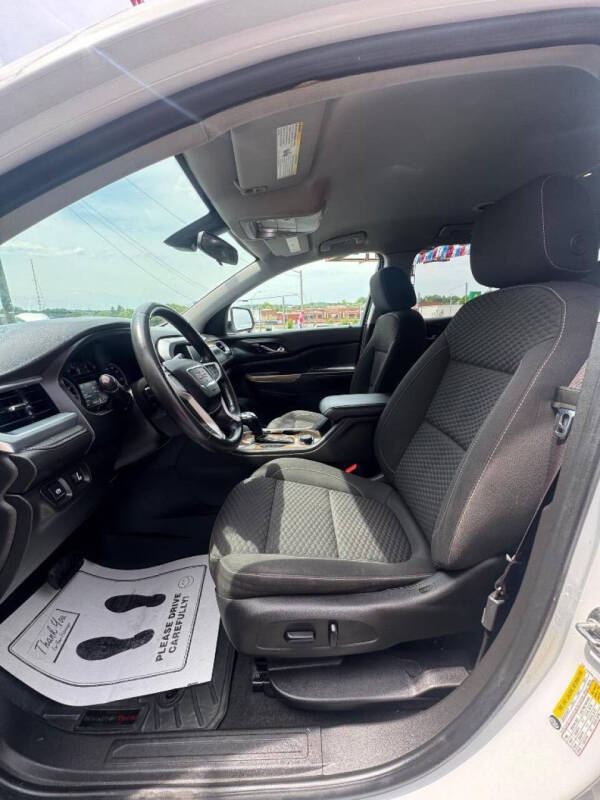 2018 GMC Acadia SLE-2
