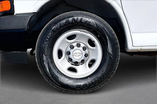 2017 Chevrolet Express LS 2500