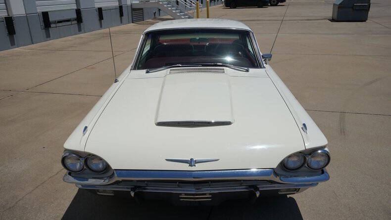 1965 Ford Thunderbird