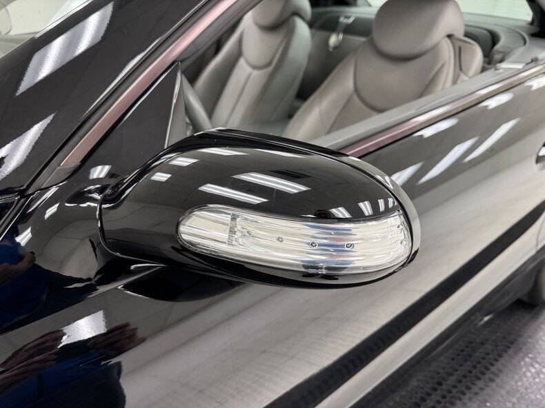 2004 Mercedes-Benz SL-Class SL 500