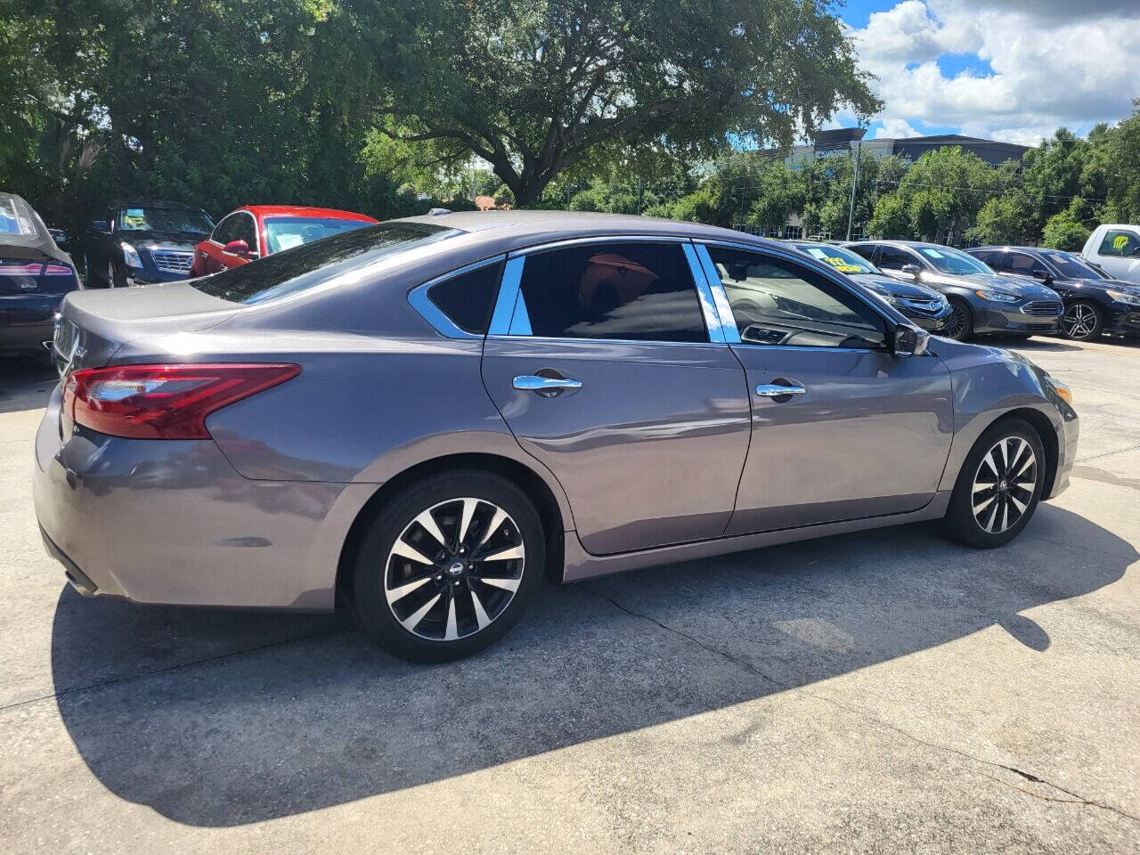 2018 Nissan Altima for sale at FAMILY AUTO BROKERS in Longwood, FL