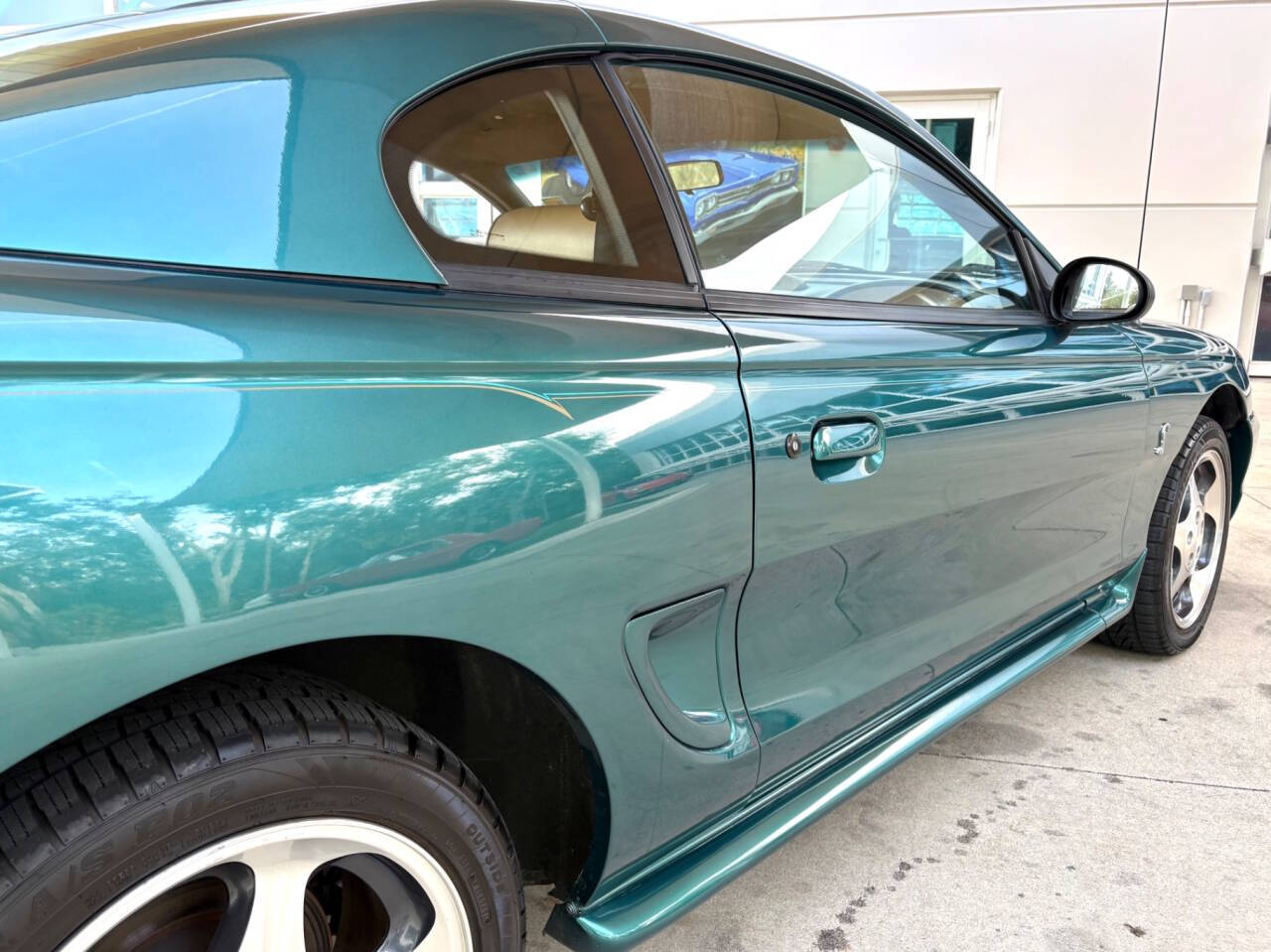 1997 Ford Mustang SVT Cobra 18
