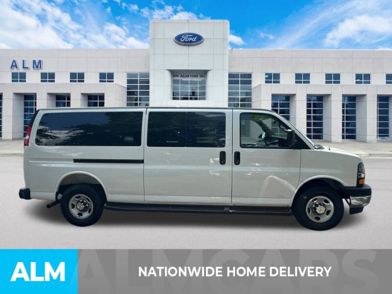 2025 Chevrolet Express LT 3500
