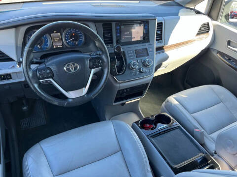 2017 Toyota Sienna