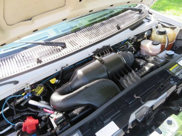 2010 Ford E-Series E-350 SD