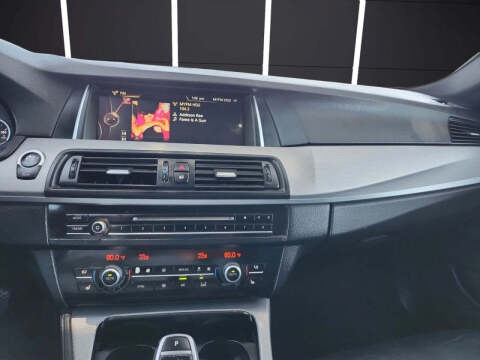 2015 BMW 5 Series 528i