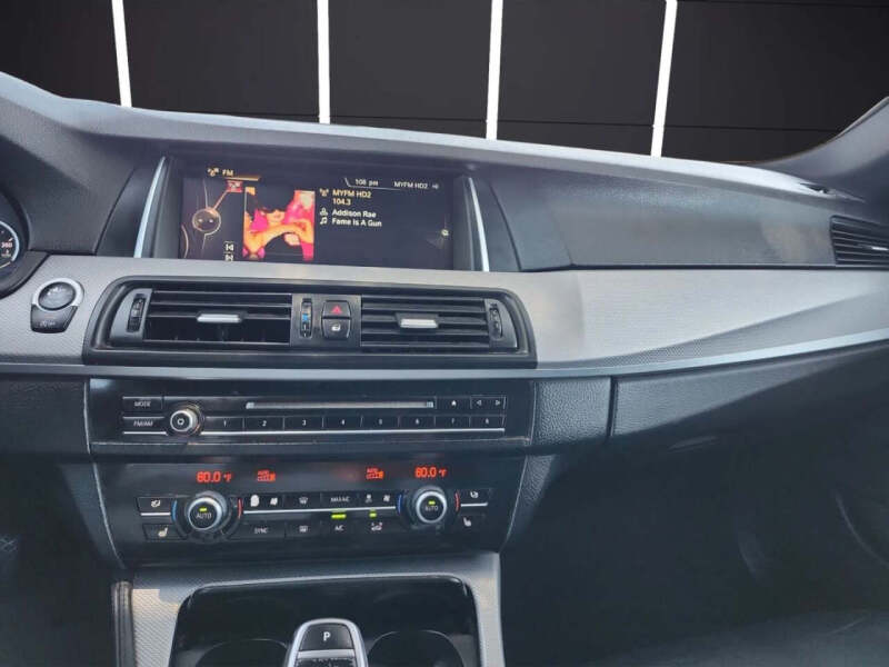 2015 BMW 5 Series 528i