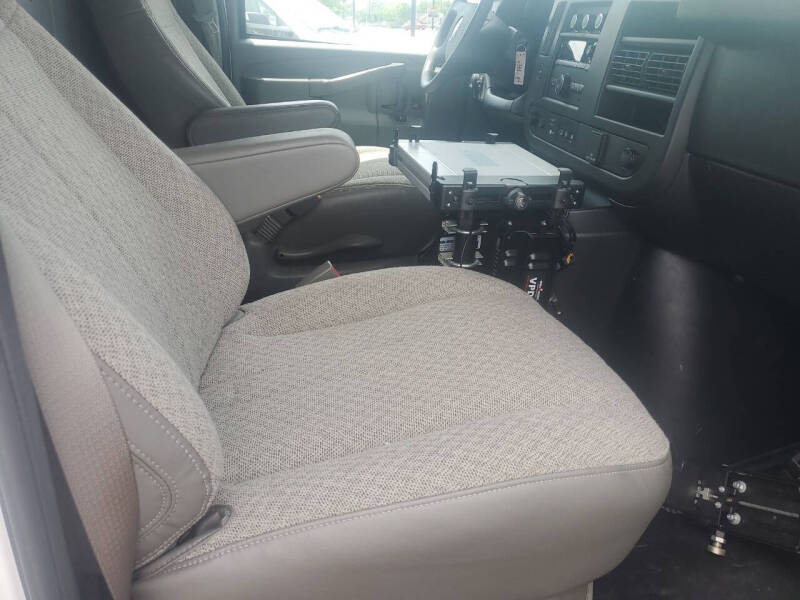 2021 Chevrolet Express 2500