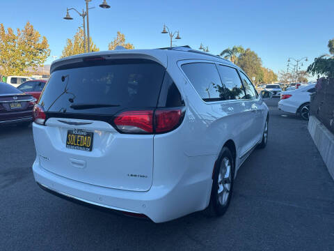 2020 Chrysler Pacifica Limited 35th Anniversary