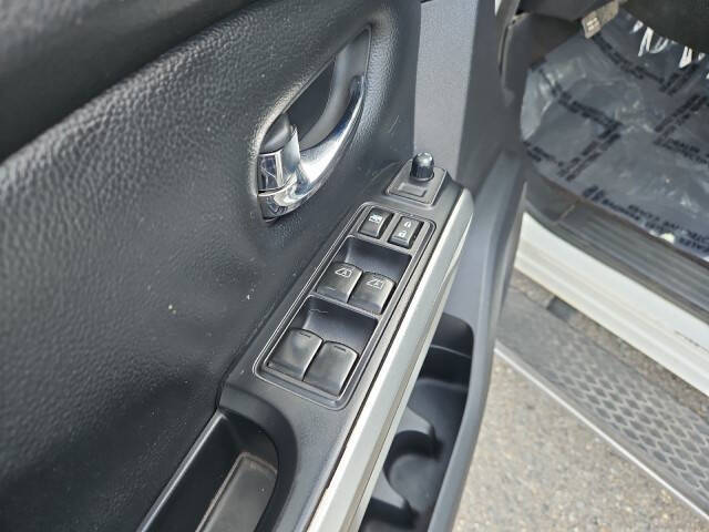 2017 Nissan Titan SV