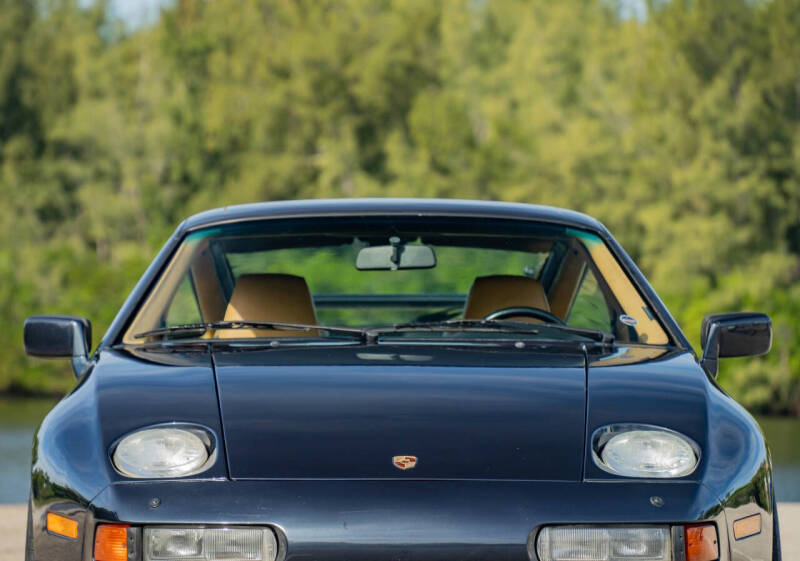 1987 Porsche 928 S4