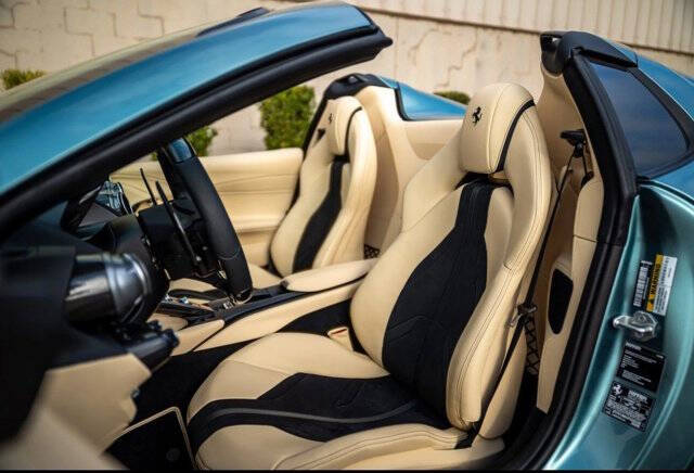 2023 Ferrari 812 GTS