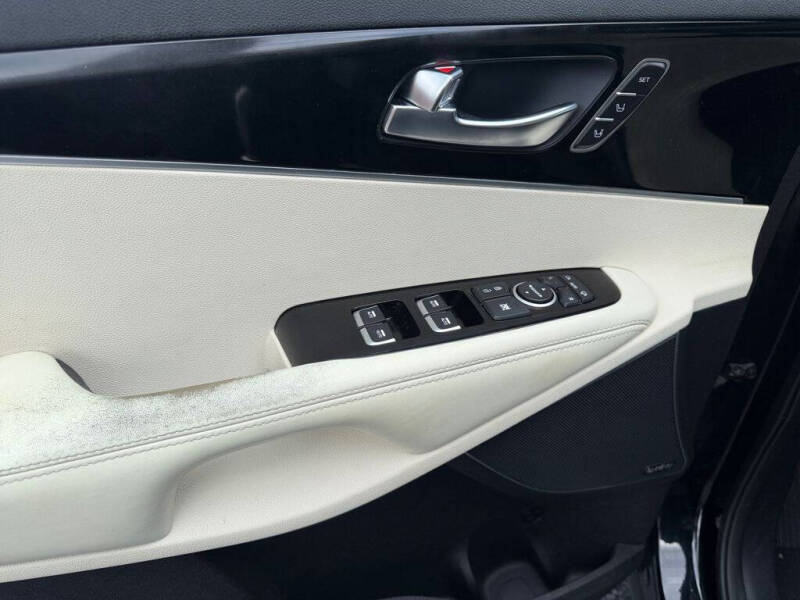 2017 Kia Sorento SX Limited V6