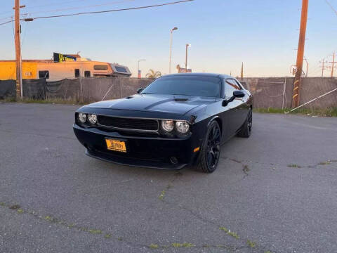 2013 Dodge Challenger for sale at ULTIMATE MOTORS in Sacramento CA