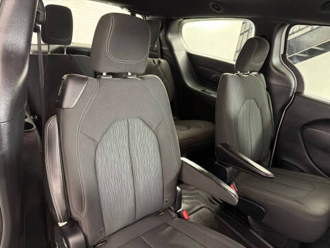 2018 Chrysler Pacifica Touring Plus