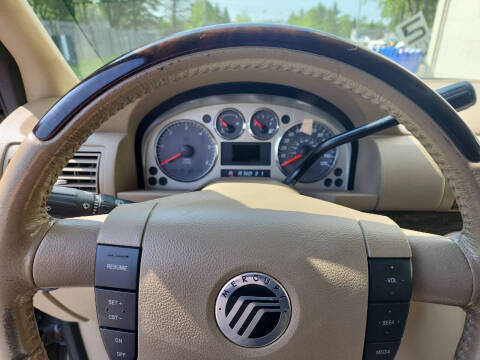 2006 Mercury Monterey Luxury