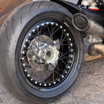 2022 MV Agusta Dragster RR