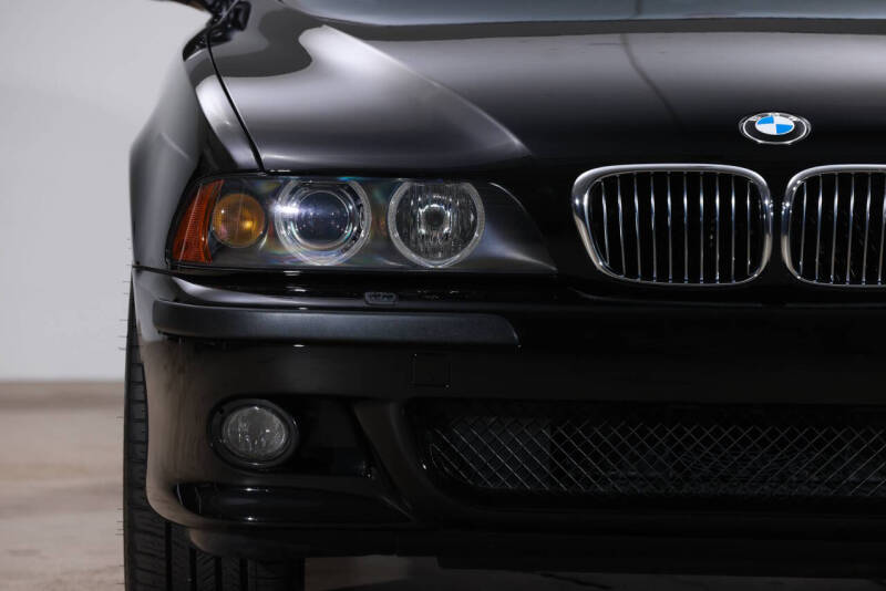 2002 BMW M5
