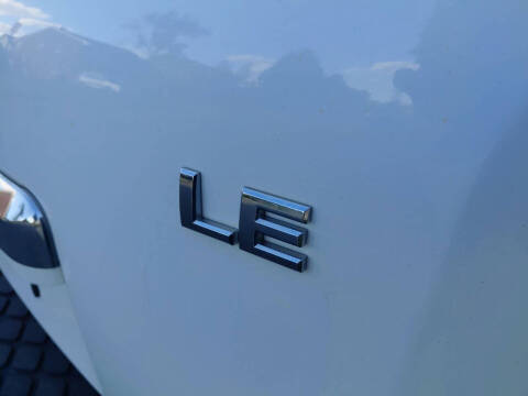 2012 Nissan Pathfinder LE