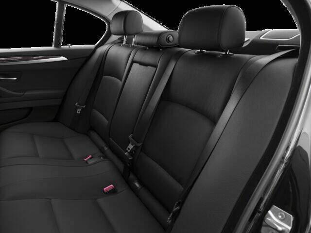 2016 BMW 5 Series 528i