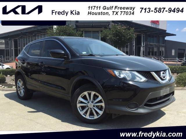 2018 Nissan Rogue Sport for sale at FREDY USED CAR SALES in Houston TX