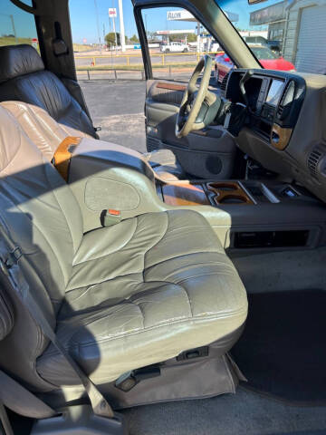 1997 GMC Suburban C1500