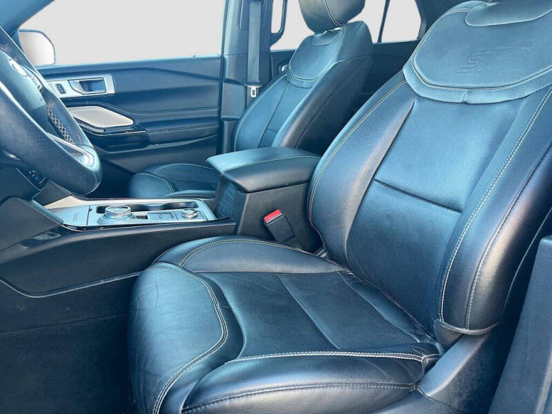 2022 Ford Explorer ST