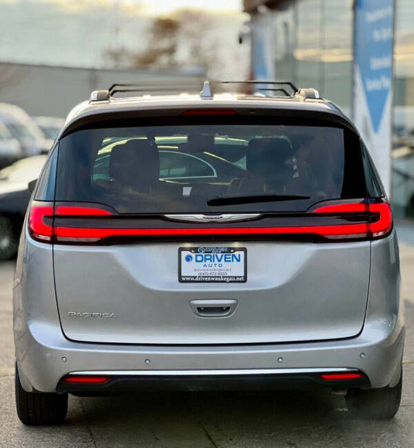2021 Chrysler Pacifica Touring L