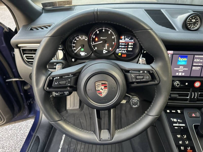 2024 Porsche Macan T