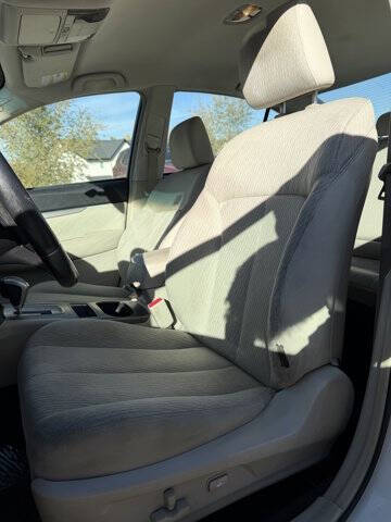 2011 Subaru Legacy 2.5i Premium