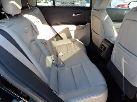 2023 Cadillac XT4 Premium Luxury