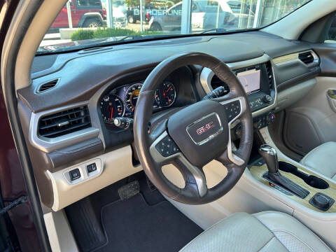 2017 GMC Acadia Denali