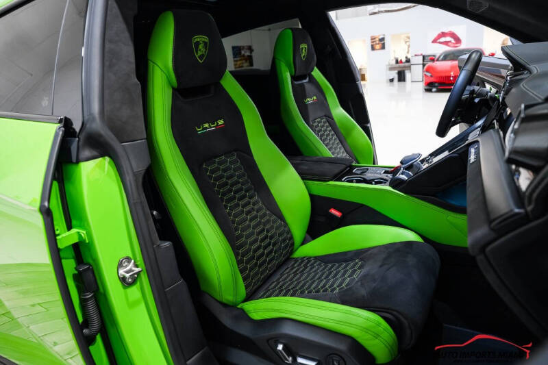 2022 Lamborghini Urus