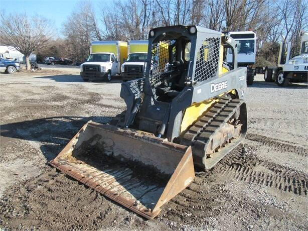 2010 John Deere 323D