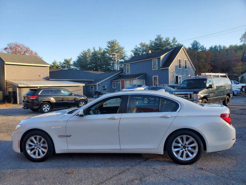 2013 BMW 7 Series 740i photo 8