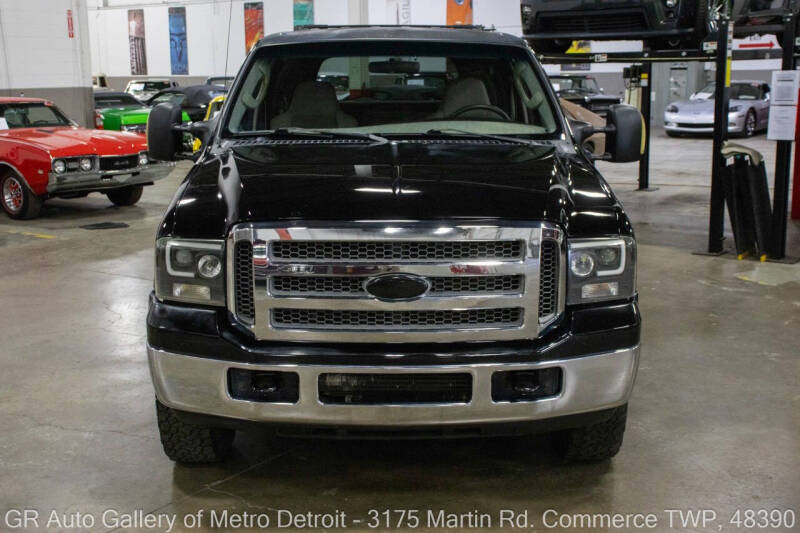 2005 Ford Excursion XLT