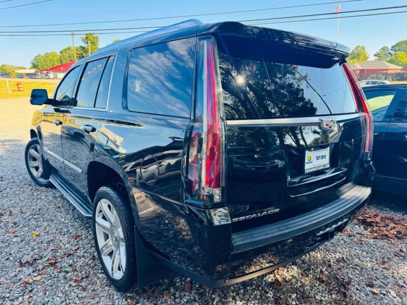 2018 Cadillac Escalade Luxury