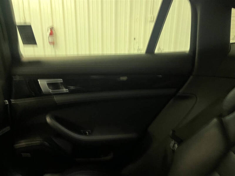 2018 Porsche Panamera 4