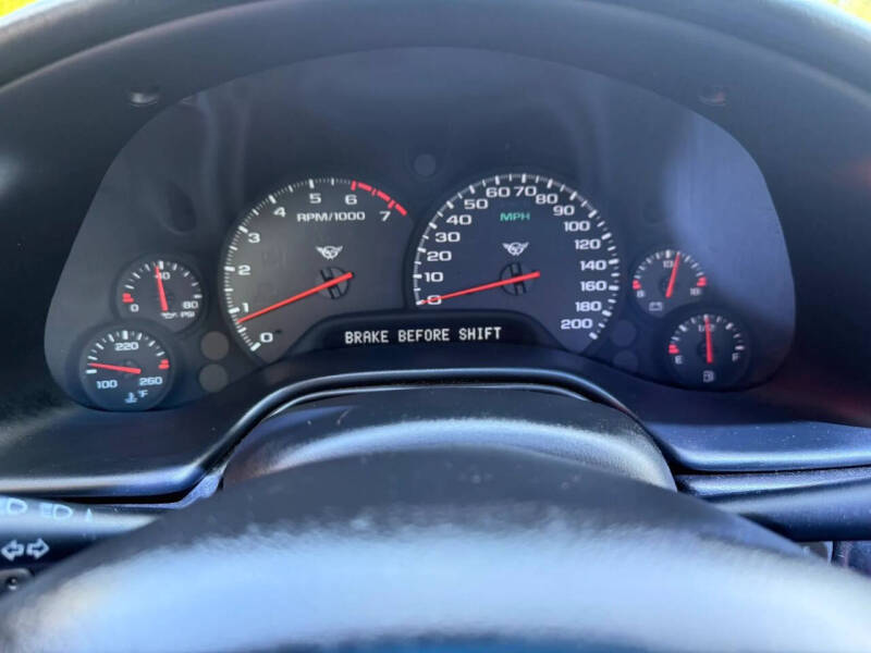 2004 Chevrolet Corvette
