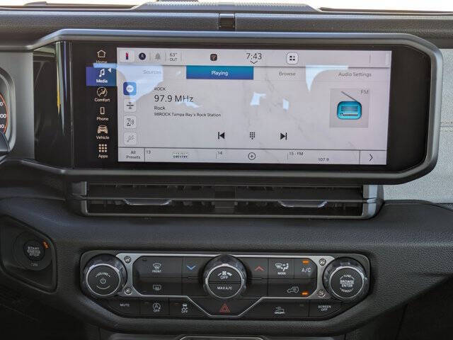 2026 Jeep Gladiator Sport