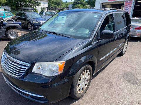 2013 Chrysler Town and Country Touring