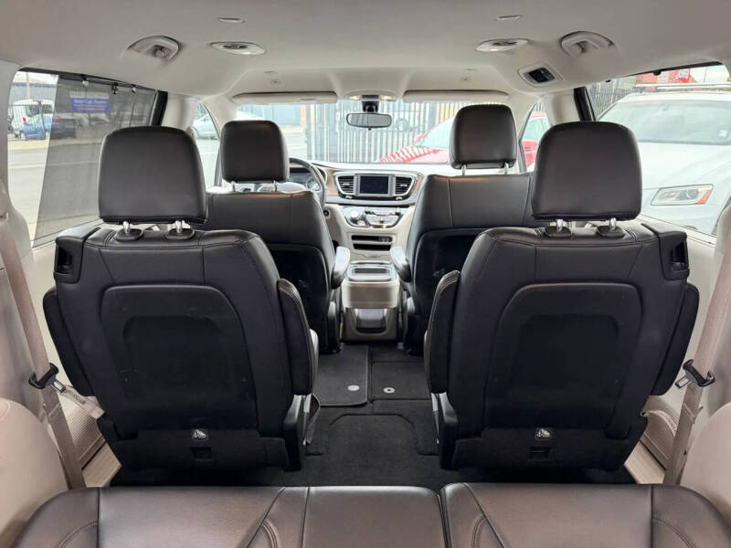 2018 Chrysler Pacifica Touring L