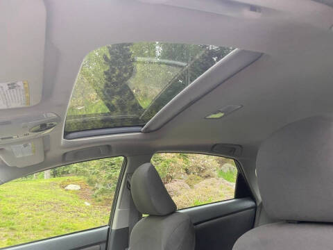 2011 Toyota Prius Three