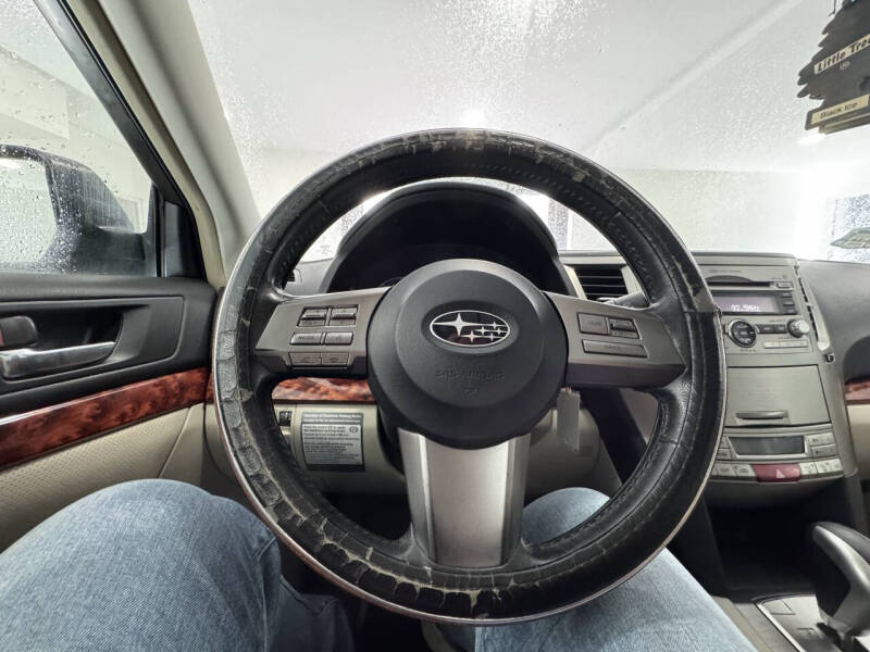 2011 Subaru Outback 2.5i Limited