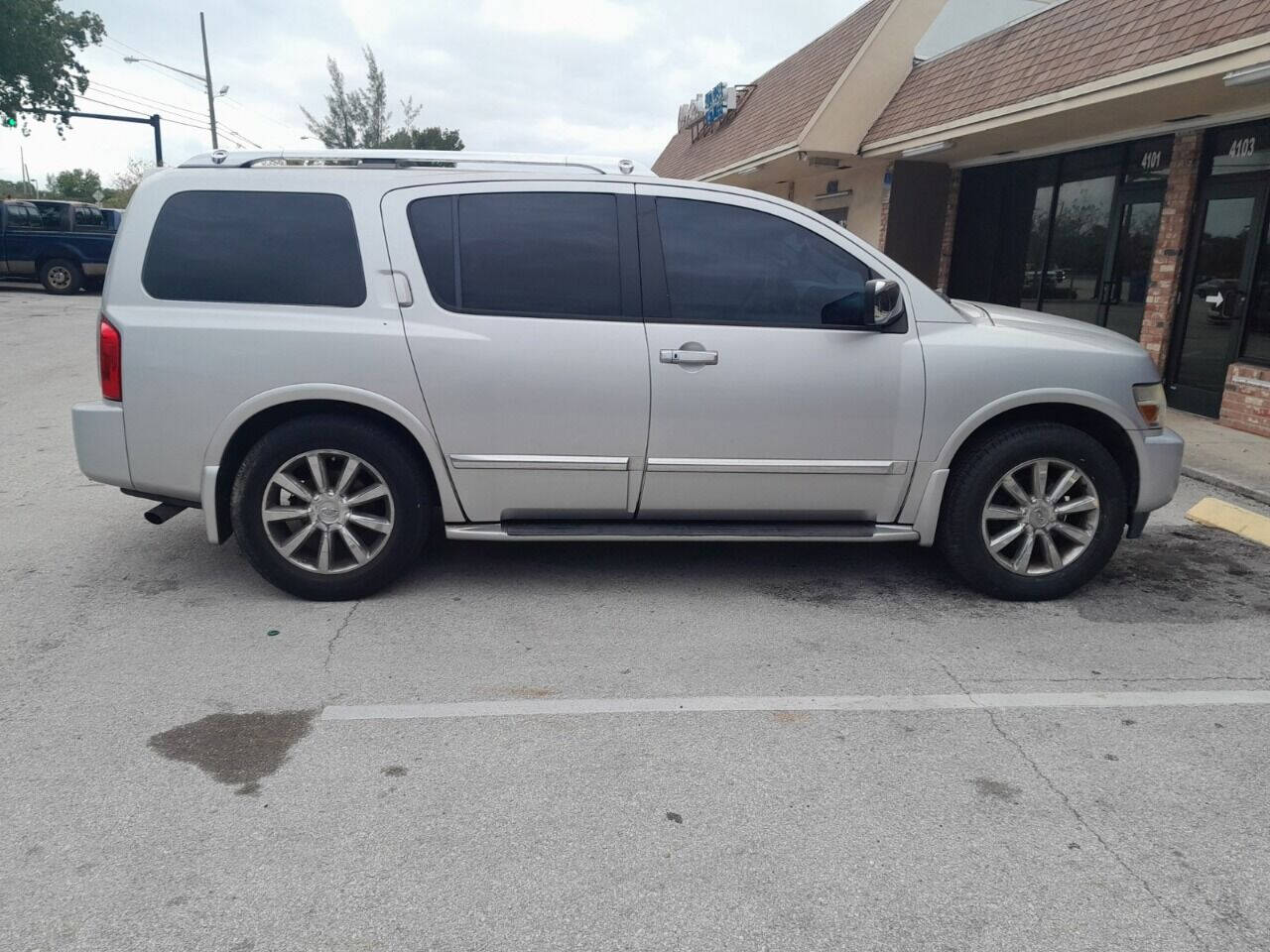2008 Infiniti QX56 SUV / Crossover - $4,950
